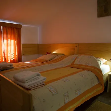 Appartamento Apartmaji In Sobe Marija Jera